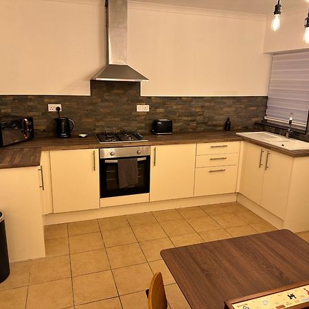 Stylish Miners Cottage, Treorchy, Rhondda Treorky エクステリア 写真